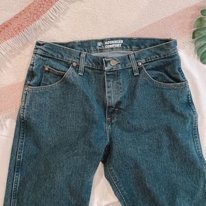 Wrangler Advanced comfort straight leg jeans